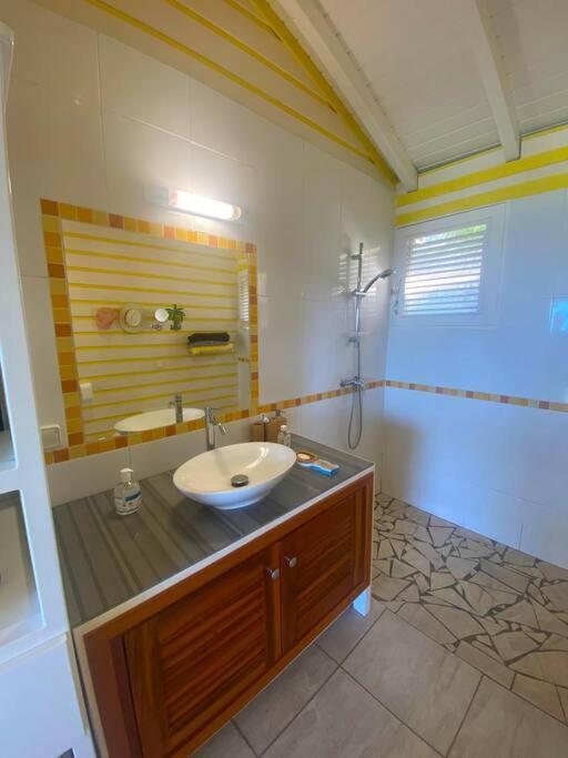 Bungalow Alnamaka : Vue Mer - Piscine - Plage A 5Mn Поант-Ноар Екстериор снимка
