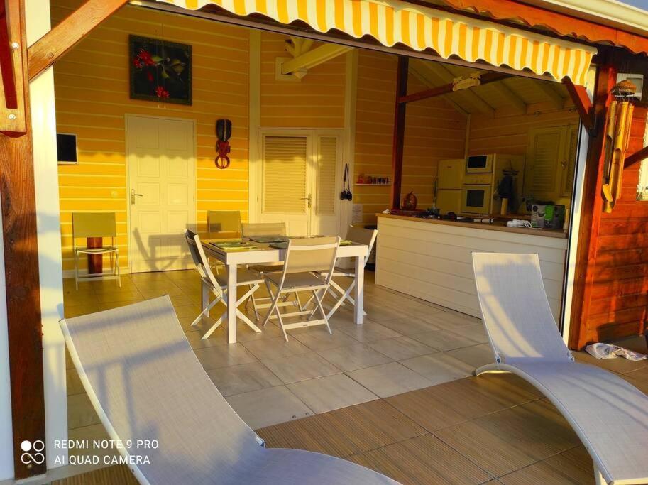 Bungalow Alnamaka : Vue Mer - Piscine - Plage A 5Mn Поант-Ноар Екстериор снимка